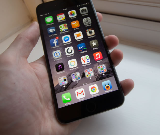 Cofundador de Apple: IPhone 6 llegó tres años tarde
