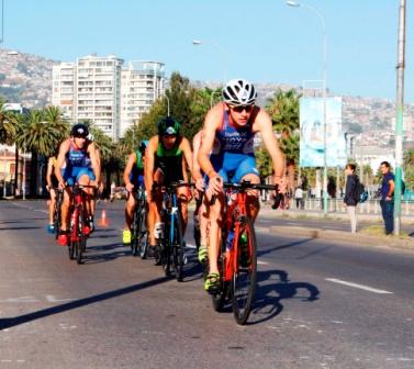 Valparaíso vuelve a vibrar con su triatlón
