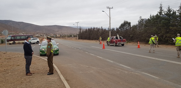 El Alcalde Juan Carlos Alfaro visitó puesto de control en la entrada de Andacollo