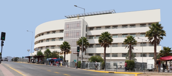 Pisco MalPaso dona 2 mil litros de alcohol etílico de 70 grados al Hospital de Coquimbo