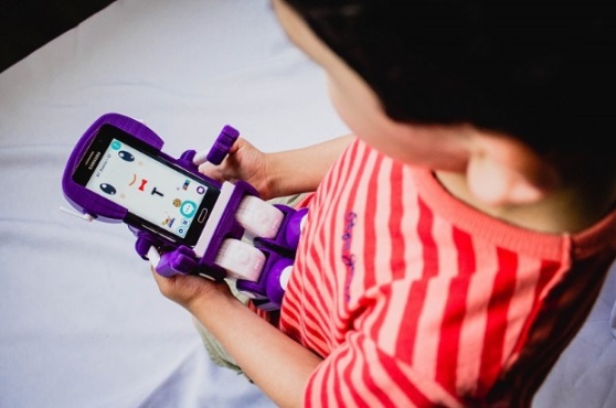 ROBOT EDUCATIVO CHILENO SERÁ FABRICADO POR LA MISMA EMPRESA QUE PRODUCE PRODUCTOS APPLE