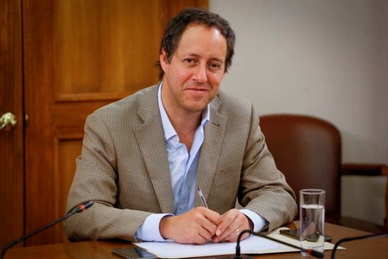 Diputado Urruticoechea propone eliminar IVA en alimentos básicos para aliviar a familias más vulnerables