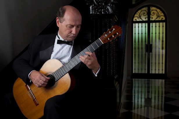 Ciclo “El Viaje de las Guitarras” reinicia este jueves con la presentación del guitarrista Víctor Pellegrini