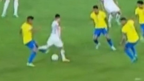 ¿y eso no fue penal? Video del posible penal a Aránguiz de Chile vs Brasil